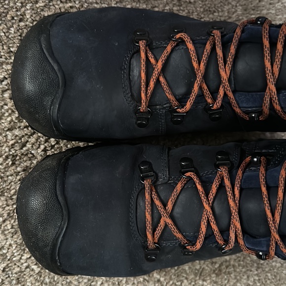 COPY - Men’s Keen Pyrenees Boots - Picture 4 of 9